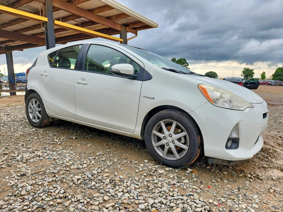2013 Toyota Prius VIN JTDKDTB39D1045766 COPART salvage auction — REAR END, AL - CERT OF TITLE-SALVAGE TITLE, sold $3,150 on 2026-07-29 (photo 4)