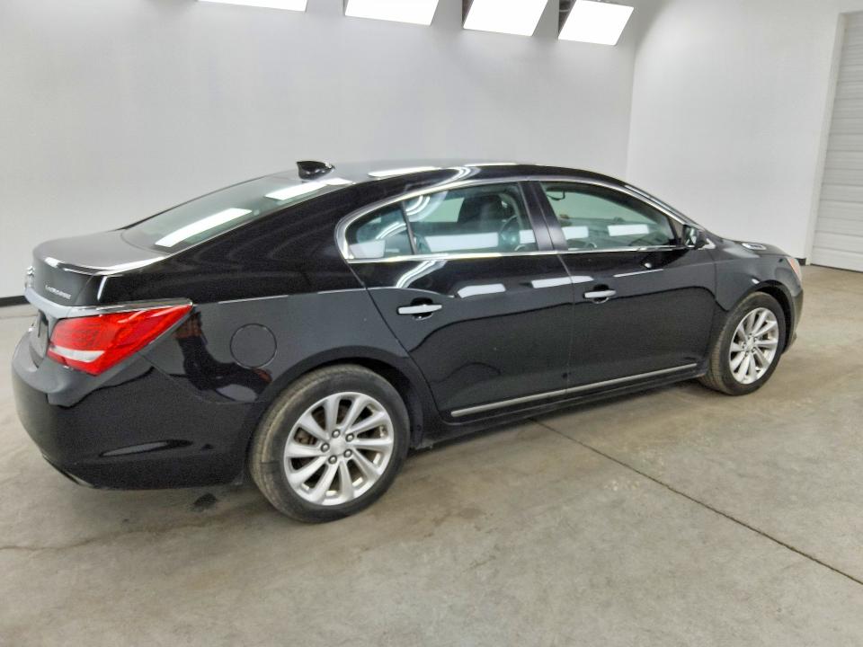 2016 Buick Lacrosse VIN 1G4GA5G33GF236735 COPART salvage auction — MINOR DENT/SCRATCHES, Wv - Certificate Of Title, sold $700 on 2026-07-28 (photo 3)