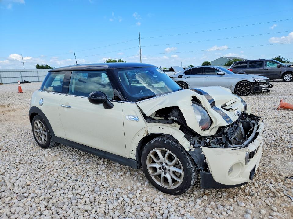 2014 Mini Cooper VIN WMWXM7C50ET926260 COPART salvage auction — FRONT END, Tx - Salvage Vehicle Title, sold $1,450 on 2026-07-16 (photo 4)