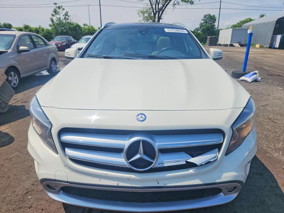 2016 Mercedes-benz 300 VIN WDCTG4GBXGJ230070 COPART salvage auction — MINOR DENT/SCRATCHES, Qc - Gravement Accidente, sold $3,100 on 2026-07-07 (photo 5)
