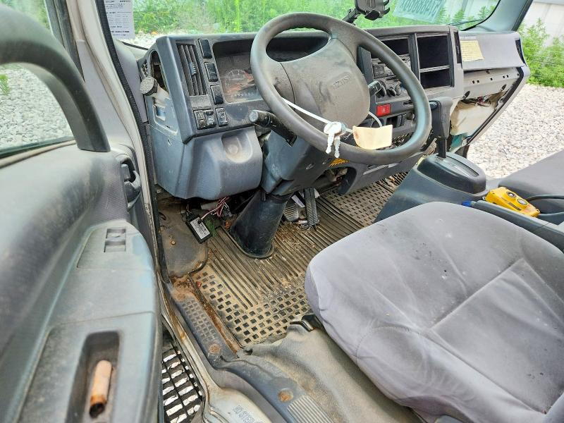 2017 Isuzu VIN 54DC4W1B5HS800244 COPART salvage auction — SIDE, Ne - Certificate Of Title (P), sold $725 on 2026-07-28 (photo 8)