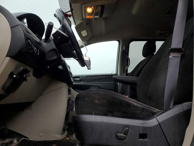 2013 Dodge Caravan VIN 2C4RDGBG0DR671565 COPART salvage auction — MECHANICAL, On - Permit No Brand - Unfit, sold $400 on 2026-08-11 (photo 7)