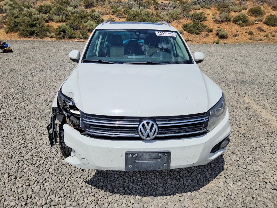 2016 Volkswagen Tiguan VIN WVGAV7AX8GW591644 COPART salvage auction — FRONT END, Nv - Salvage Title, sold $2,650 on 2026-08-13 (photo 5)