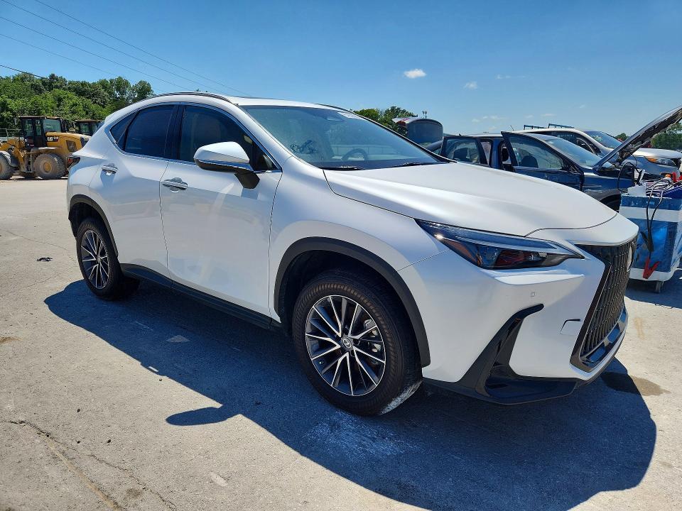 2022 Lexus Nx 350 VIN 2T2GGCEZ1NC011570 COPART salvage auction — REAR END, Fl - Certificate Of Title, sold $14,200 on 2026-07-11 (photo 4)