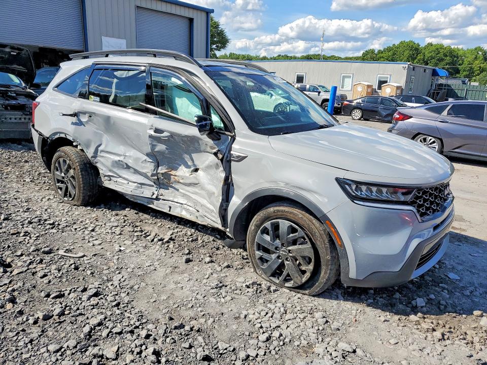 2023 Kia Sorento VIN 5XYRLDLC7PG229517 COPART salvage auction — SIDE, PA - CERTIFICATE OF SALVAGE, sold $5,200 on 2026-07-22 (photo 4)