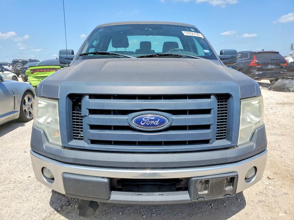 2012 Ford VIN 1FTNF1CT2CKE24286 COPART salvage auction — MINOR DENT/SCRATCHES, Tx - Certificate Of Title, sold $1,400 on 2026-07-02 (photo 5)