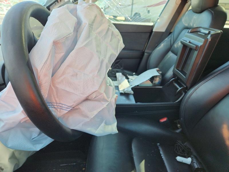 2022 Tesla Model y VIN 7SAYGAEE3NF350811 COPART salvage auction — ALL OVER, CA - SALVAGE CERTIFICATE, sold $3,500 on 2026-07-27 (photo 7)