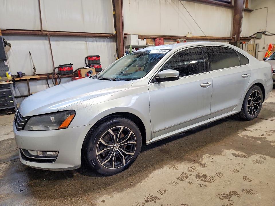 2014 Volkswagen VIN 1VWCS7A39EC104756 COPART salvage auction — SIDE, Ab - Bos - Salvage, sold $225 on 2026-07-09 (photo 1)