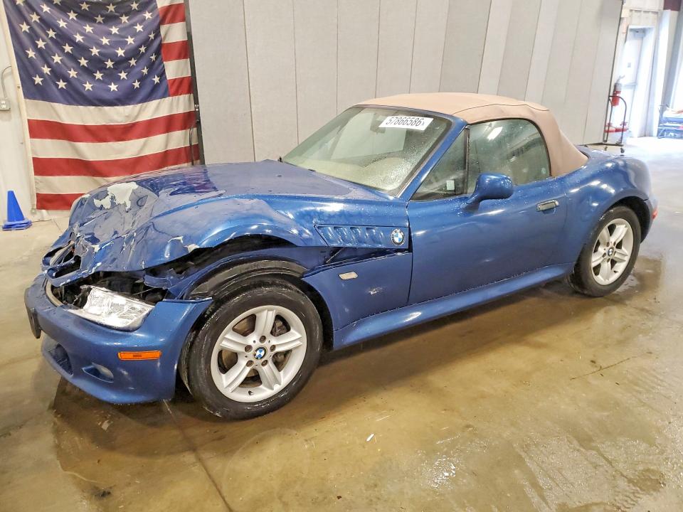 2000 BMW Z3 VIN WBACH934XYLF89979 COPART salvage auction — FRONT END, MN - CERT OF TITLE-SALVAGE, sold $1,500 on 2026-08-10 (photo 1)