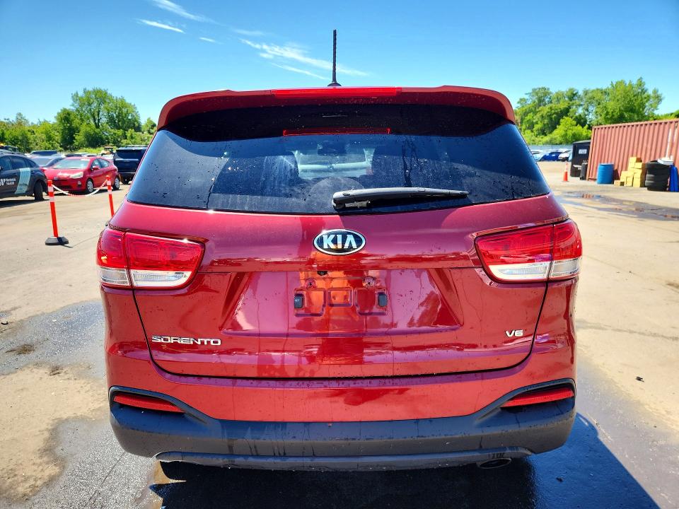 2016 Kia VIN 5XYPGDA5XGG173301 COPART salvage auction — SIDE, Salvage Title, sold $1,400 on 2026-07-28 (photo 6)