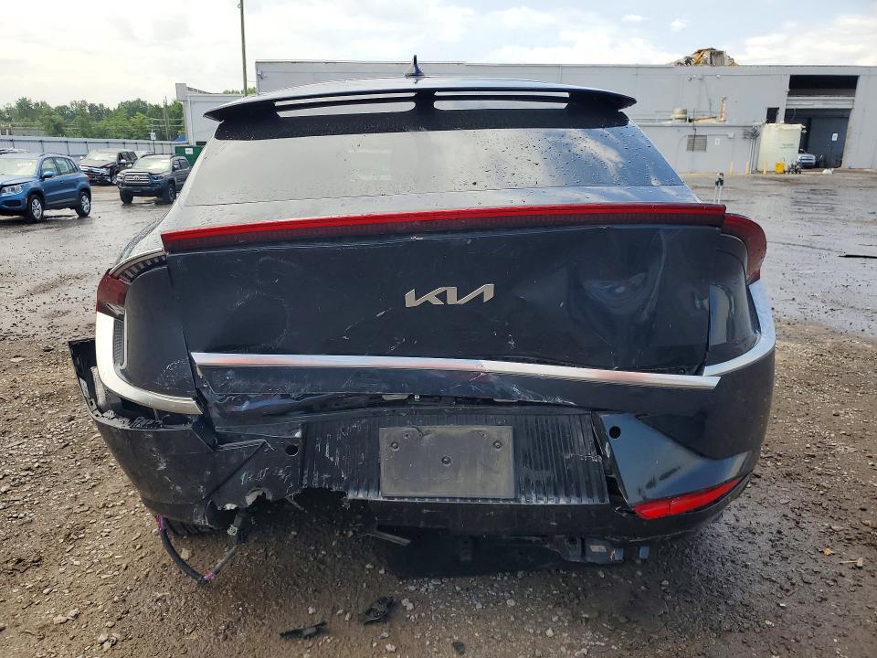 2024 Kia Ev6 VIN KNDC34LA4R5205403 COPART salvage auction — REAR END, VA - CERT OF TITLE - SALVAGE, sold $5,700 on 2026-07-08 (photo 6)