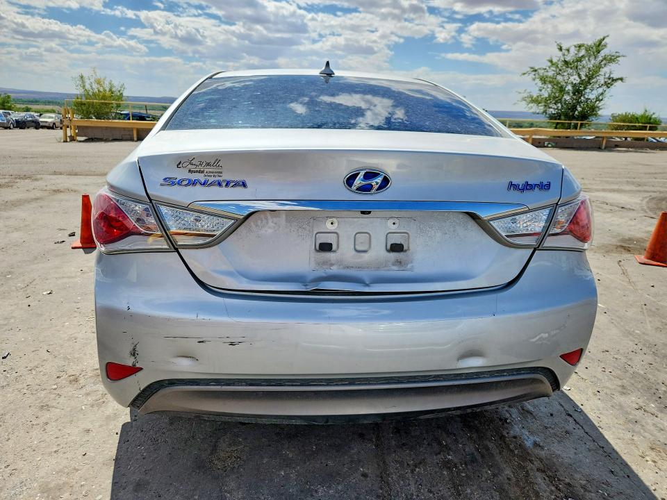 2015 Hyundai VIN KMHEC4A49FA137667 COPART salvage auction — FRONT END, Nm - Certificate Of Title, sold $800 on 2026-07-28 (photo 6)