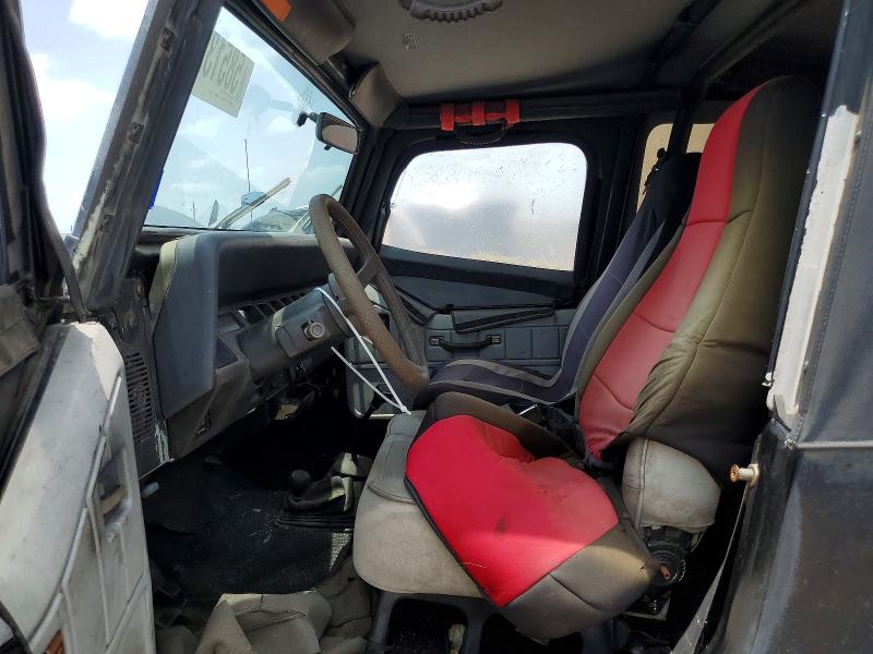 1995 Jeep Wrangler / VIN 1J4FY19P2SP285460 COPART salvage auction — NORMAL WEAR, Tx - Certificate Of Title, sold $1,250 on 2026-07-02 (photo 7)
