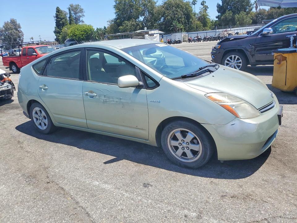 2006 Toyota Prius VIN JTDKB20U063146861 COPART salvage auction — VANDALISM, CA - SALVAGE CERTIFICATE, sold $650 on 2026-07-24 (photo 4)