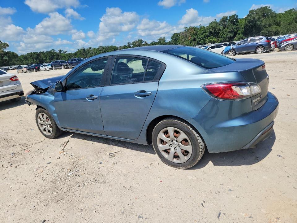 2011 Mazda 3 VIN JM1BL1UFXB1466343 COPART salvage auction — FRONT END, Fl - Cert Of Title Slvg Rebuildable, sold $350 on 2026-07-07 (photo 2)