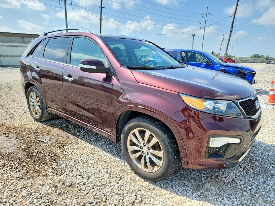 2013 Kia Sorento VIN 5XYKW4A28DG387802 COPART salvage auction — MECHANICAL, Oh - Certificate Of Title, sold $1,250 on 2026-07-10 (photo 4)