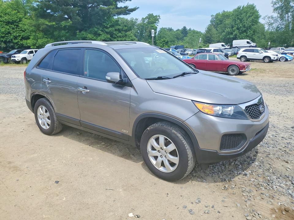 2013 Kia Sorento VIN 5XYKTDA26DG349722 COPART salvage auction — MINOR DENT/SCRATCHES, Ma - Certificate Of Title (P), sold $2,050 on 2026-07-06 (photo 4)