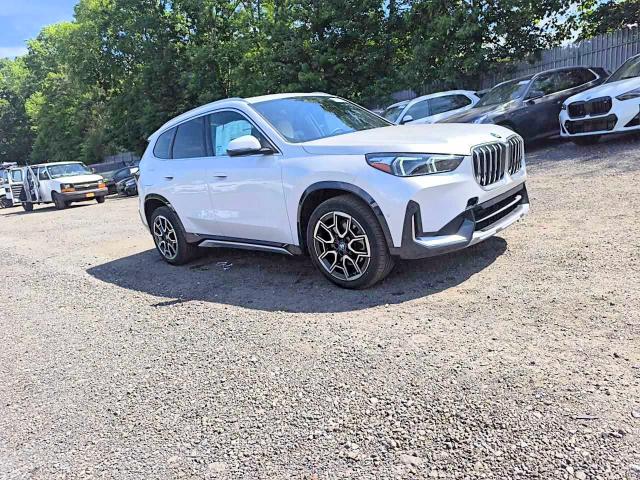 2026 BMW X1 VIN WBX73EF07T5420438 COPART salvage auction — HAIL, Nj - Cert Of Title-Salvage, sold $28,500 on 2026-07-27 (photo 3)