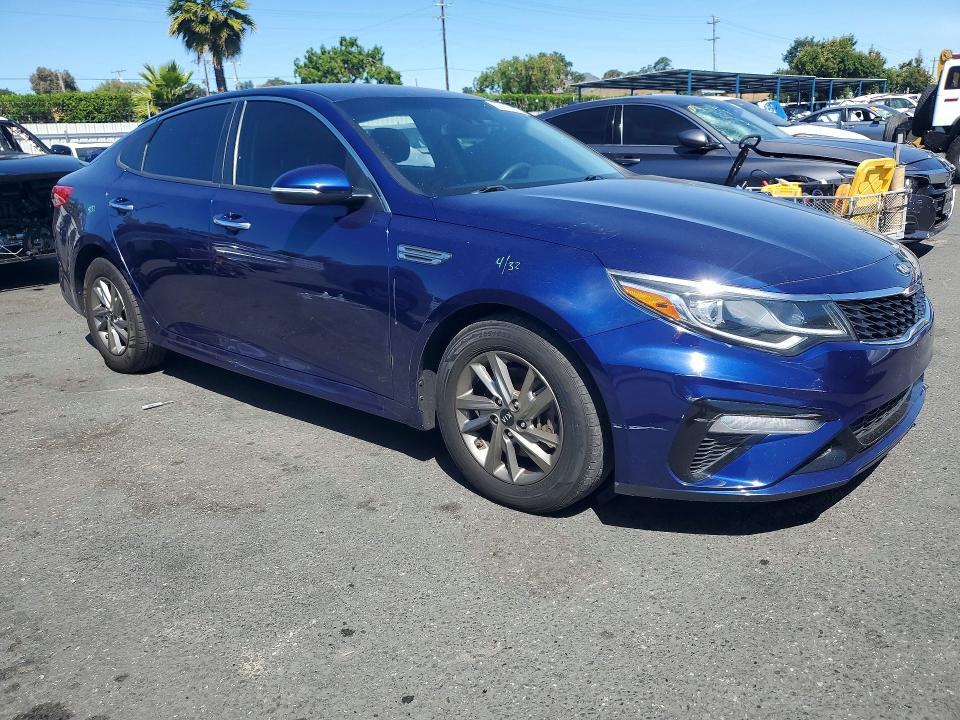 2019 Kia Optima VIN 5XXGT4L30KG333075 COPART salvage auction — FRONT END, CA - SALVAGE CERTIFICATE, sold $1,900 on 2026-07-14 (photo 4)