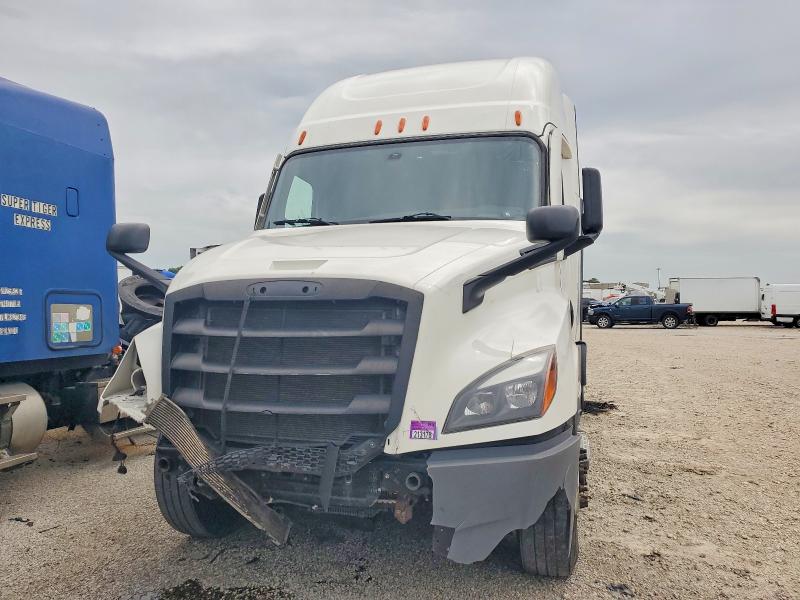 2023 Freightliner Cascadia 126 VIN 3AKJHHDV2PSNY2822 COPART salvage auction — FRONT END, AZ - CERT OF TITLE - SALVAGE, sold $30,500 on 2026-07-16 (photo 9)
