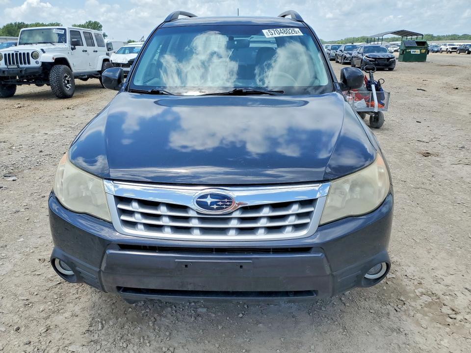 2013 Subaru Forester VIN JF2SHADC7DG400258 COPART salvage auction — FRONT END, Mt - Dealer Only Clean Title, sold $825 on 2026-07-14 (photo 5)