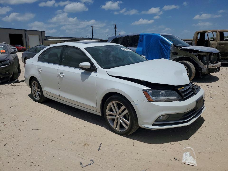 2017 Volkswagen Jetta VIN 3VWL17AJ6HM334064 COPART salvage auction — FRONT END, Tx - Salvage Vehicle Title, sold $3,450 on 2026-07-09 (photo 4)