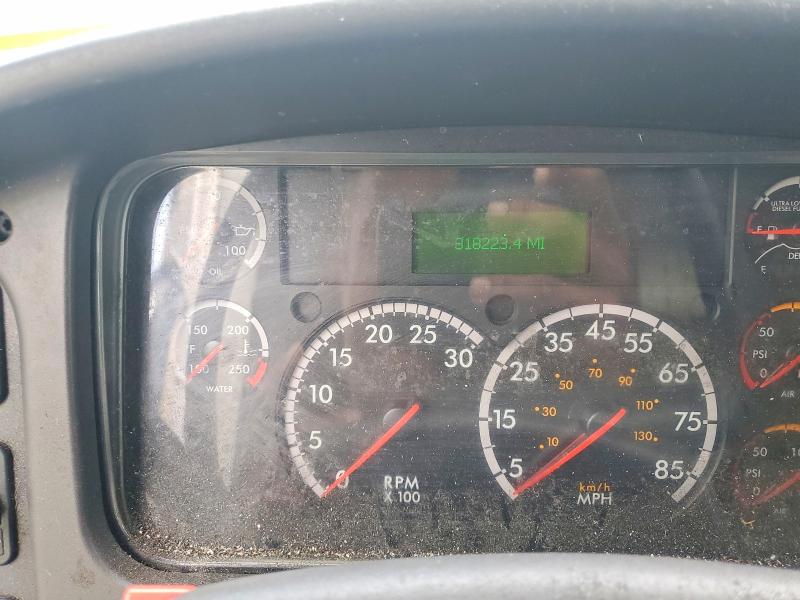2016 Frht - freightliner M2 VIN 1FVACWDT8GHHH1808 COPART salvage auction — UNDERCARRIAGE, FL - CERT OF TITLE SLVG REBUILDABLE, sold $2,500 on 2026-08-12 (photo 8)