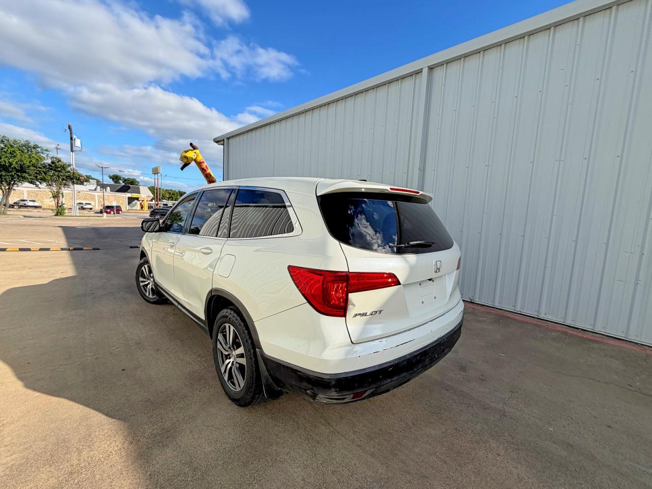 2016 Honda Pilot VIN 5FNYF5H50GB012224 COPART salvage auction — Minor Dent/Scratches, TX - CERTIFICATE OF TITLE (P), sold $5,400 on 2026-07-03 (photo 3)