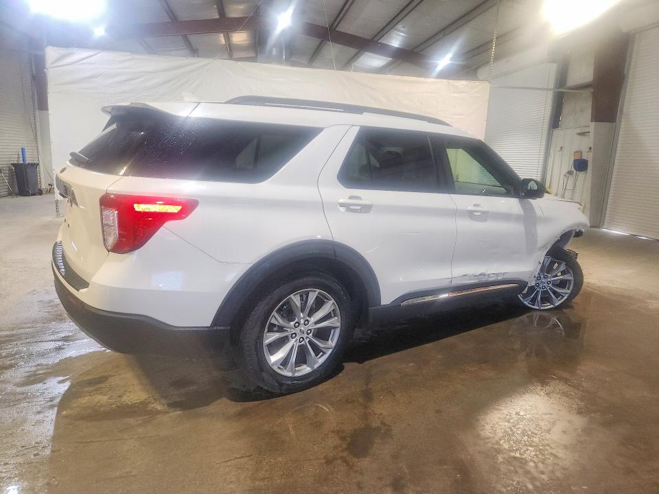 2023 Ford Explorer VIN 1FMSK7DH7PGB93479 COPART salvage auction — FRONT END, Fl - Cert Of Title Slvg Rebuildable, sold $9,600 on 2026-08-21 (photo 3)