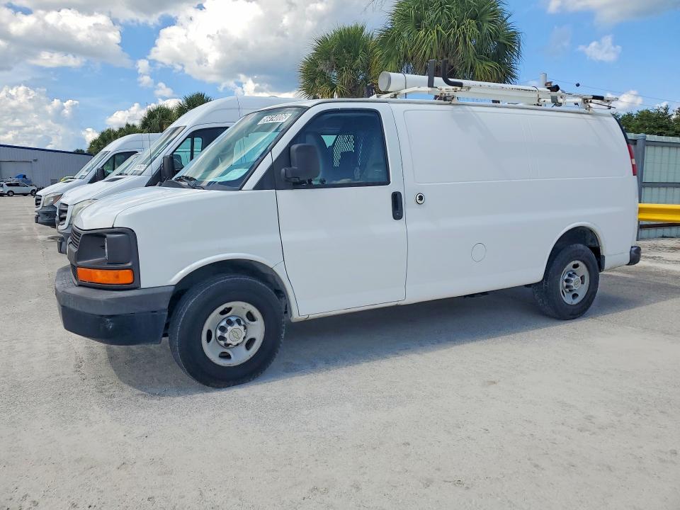 2013 Chevrolet Express 2500 VIN 1GCWGFCA6D1903945 COPART salvage auction — MINOR DENT/SCRATCHES, FL - CERTIFICATE OF TITLE, sold $2,700 on 2026-07-09 (photo 1)