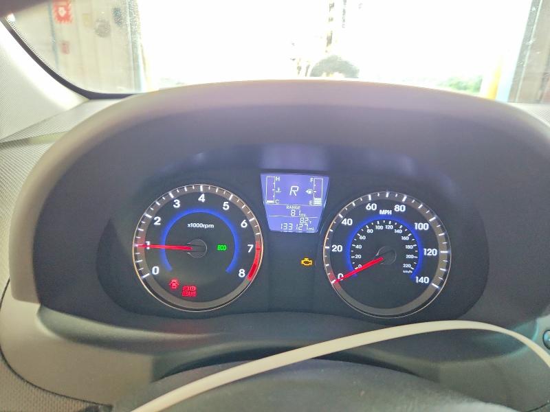 2015 Hyundai Accent VIN KMHCT4AE4FU847011 COPART salvage auction — MINOR DENT/SCRATCHES, Md - Certificate Of Title, sold $800 on 2026-07-02 (photo 9)