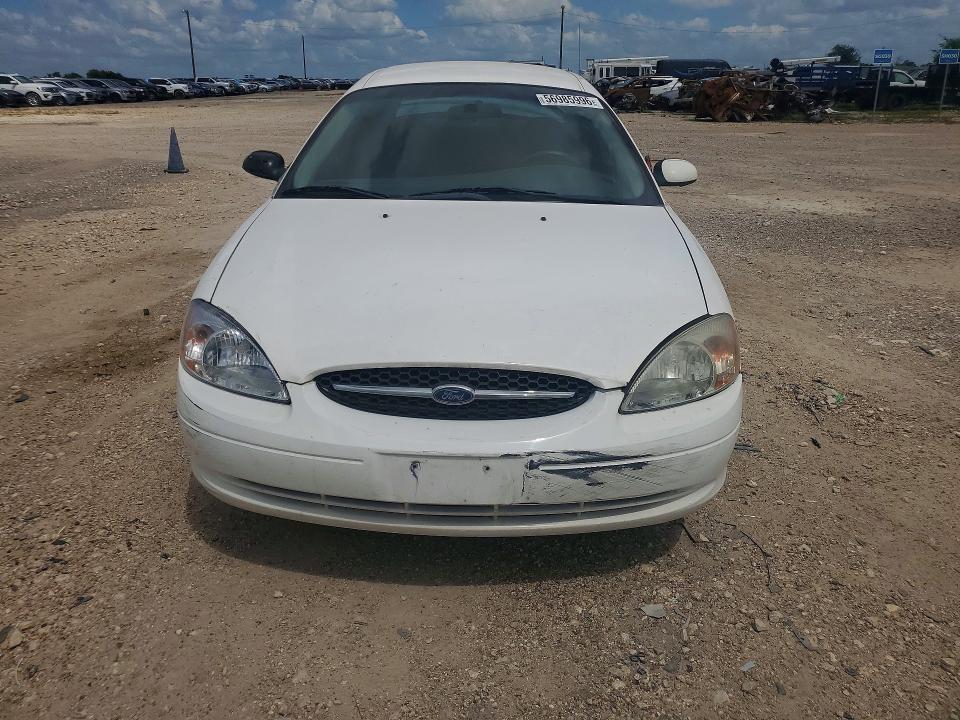 2002 Ford Taurus VIN 1FAFP55SX2A110652 COPART salvage auction — REAR END, Tx - Salvage Vehicle Title, sold $275 on 2026-07-08 (photo 5)