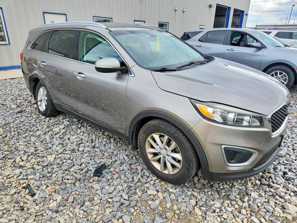 2018 Kia Sorento VIN 5XYPGDA35JG367546 COPART salvage auction — SIDE, Wi - Junked Vehicle Bill Of Sale, sold $1,950 on 2026-07-13 (photo 4)