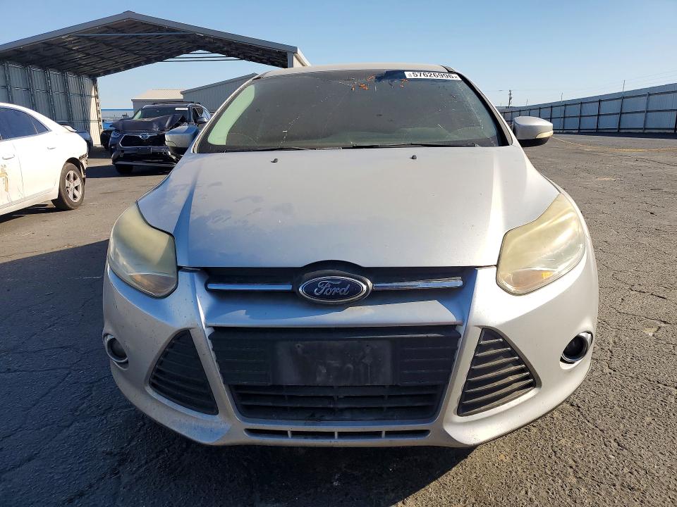2014 Ford VIN 1FADP3F21EL266968 COPART salvage auction — DAMAGE HISTORY, Ca - Dlr/Dis/Exp Only Salvage Title, sold $650 on 2026-07-02 (photo 5)