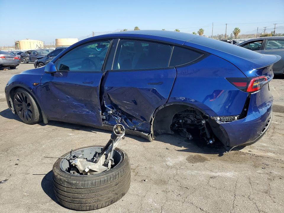 2022 Tesla Model y VIN 7SAYGDEF3NF489461 COPART salvage auction — SIDE, Ca - Salvage Certificate, sold $6,600 on 2026-07-02 (photo 2)
