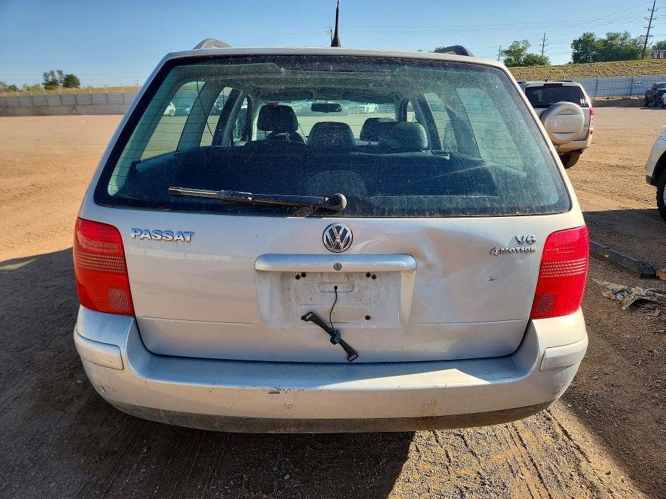 2000 Volkswagen Passat VIN WVWWH23B1YE390875 COPART salvage auction — UNDERCARRIAGE, CO - SALVAGE TITLE, sold $275 on 2026-08-17 (photo 6)