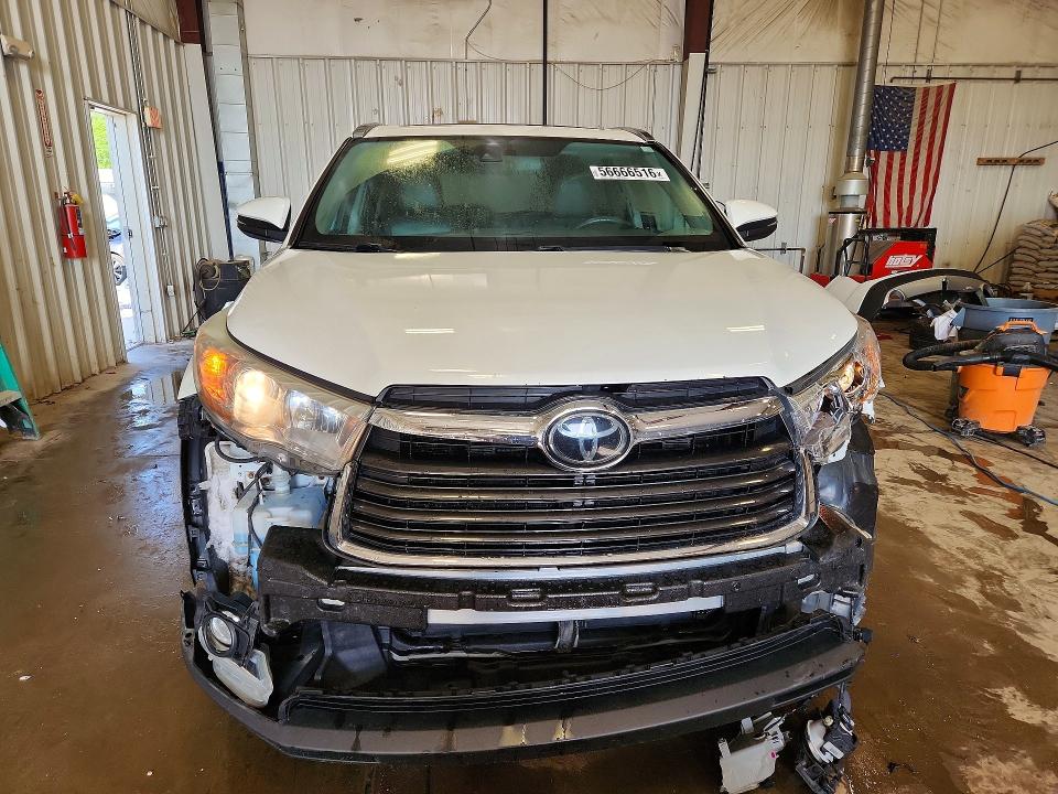 2015 Toyota VIN 5TDDKRFH6FS214641 COPART salvage auction — FRONT END, Wi - Certificate Of Title, sold $9,100 on 2026-07-20 (photo 5)