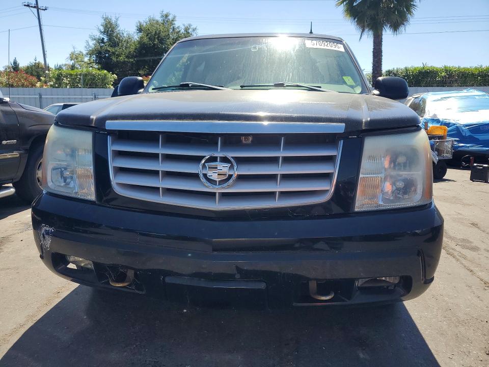 2002 Cadillac Escalade VIN 1GYEC63T32R259208 COPART salvage auction — MINOR DENT/SCRATCHES, Ca - Dis/Dlr/Exp App For Dup Clean, sold $525 on 2026-07-09 (photo 5)