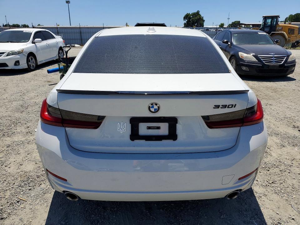 2023 BMW 3er VIN 3MW69FF03P8D40380 COPART salvage auction — ROOF, Ca - Salvage Certificate, sold $12,600 on 2026-07-09 (photo 6)