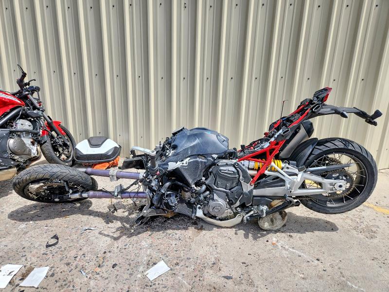 2023 Ducati VIN ZDMAALVW3PB014946 COPART salvage auction — ROLLOVER, Co - Non-Repairable Cert Of Title, sold $550 on 2026-07-15 (photo 3)