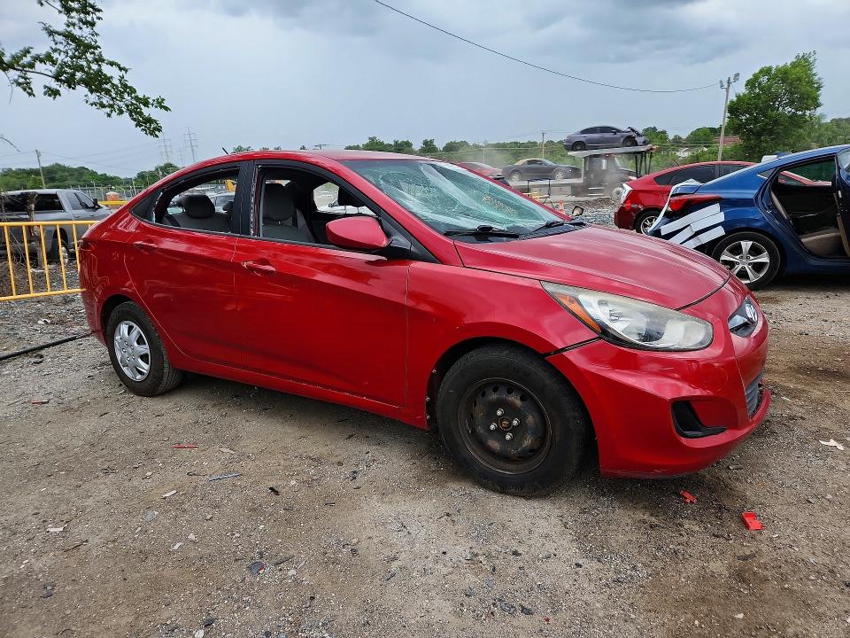 2014 Hyundai Accent VIN KMHCT4AE0EU674067 COPART salvage auction — VANDALISM, Salvage Title, sold $125 on 2026-07-21 (photo 4)