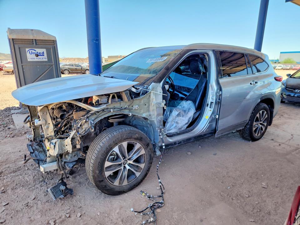 2022 Toyota Highlander VIN 5TDHBRCH4NS557839 — COPART salvage auction photo