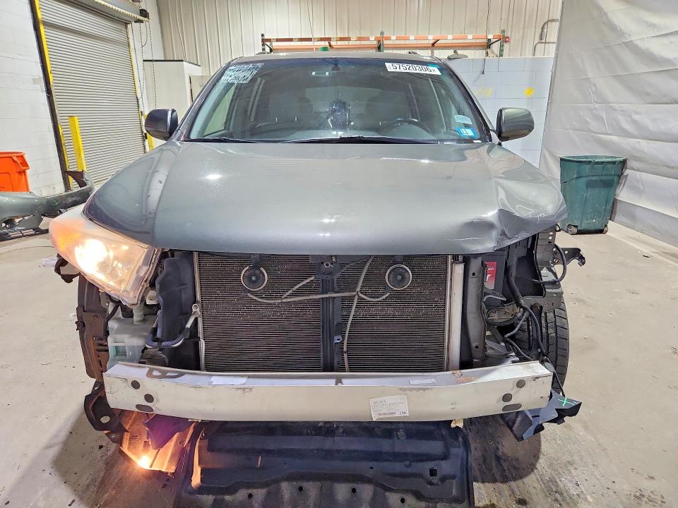 2012 Toyota Highlander VIN 5TDBK3EH0CS119137 COPART salvage auction — FRONT END, Nh - Cert Of Title-Salvage, sold $2,100 on 2026-07-28 (photo 5)