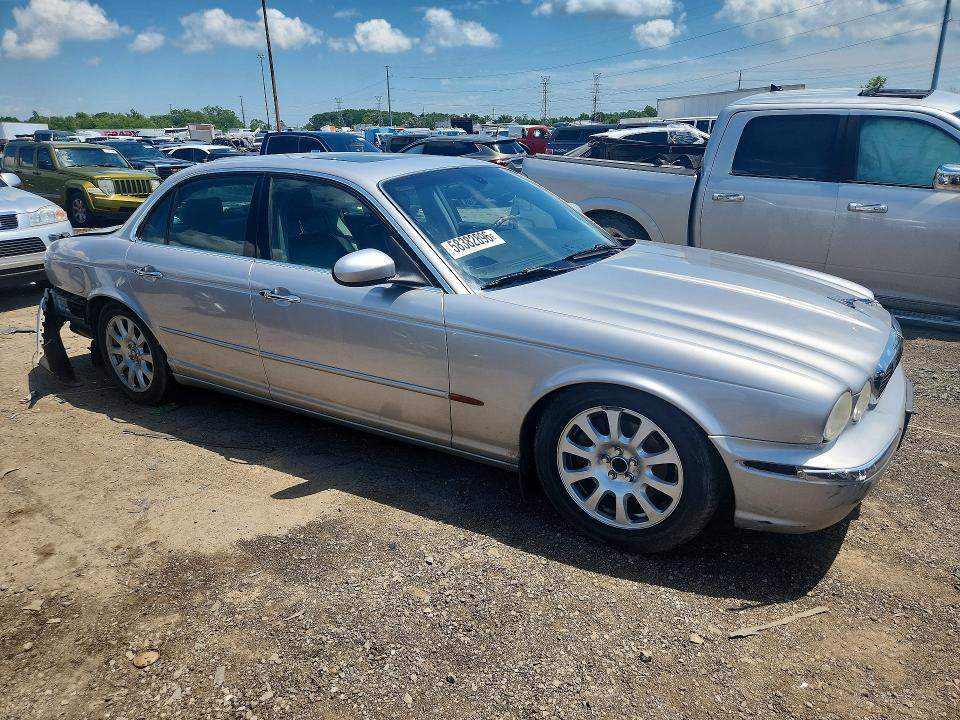 2004 Jaguar Xj series VIN SAJEA71C94SG06738 COPART salvage auction — REAR END, MI - CERTIFICATE OF TITLE, sold $500 on 2026-07-14 (photo 4)