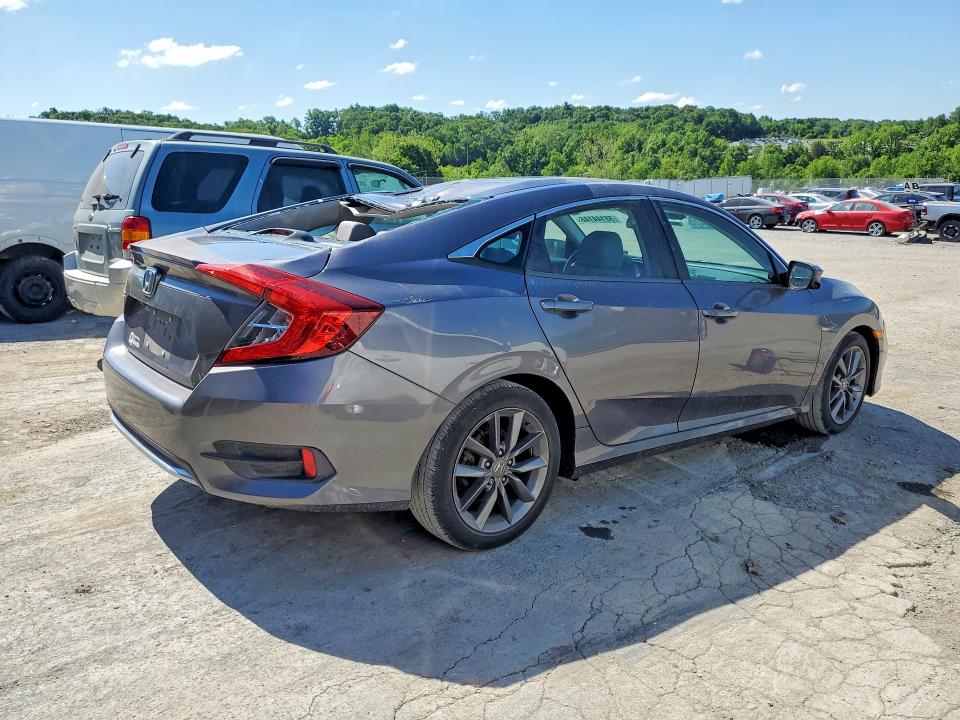 2019 Honda VIN 19XFC1F33KE208053 COPART salvage auction — WATER/FLOOD, Salvage Title, sold $2,000 on 2026-07-31 (photo 3)