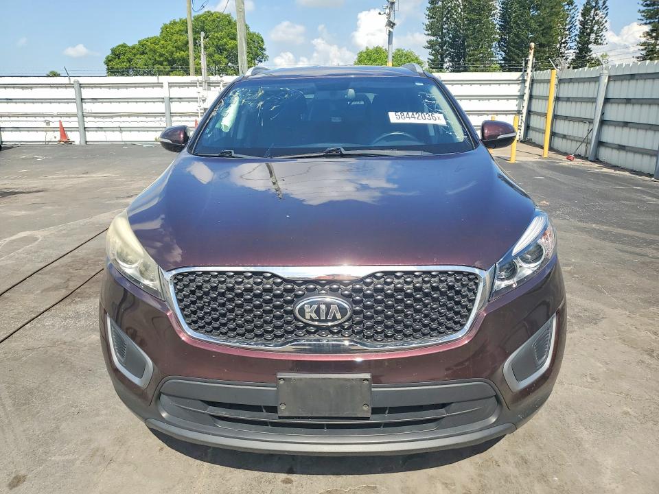 2016 Kia Sorento VIN 5XYPGDA32GG065818 COPART salvage auction — SIDE, Fl - Cert Of Title Slvg Rebuildable, sold $1,900 on 2026-07-13 (photo 5)