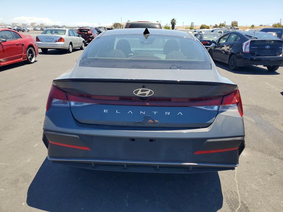 2025 Hyundai Elantra VIN KMHLM4DG2SU040555 COPART salvage auction — FRONT END, Ca - Salvage Certificate, sold $4,750 on 2026-07-13 (photo 6)
