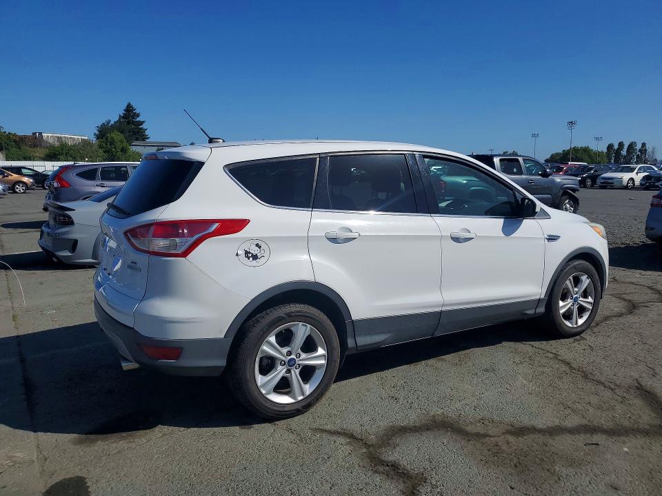 2014 Ford Escape VIN 1FMCU0GX4EUD88706 COPART salvage auction — MECHANICAL, Ca - Dis/Dlr/Exp App For Dup Clean (P), sold $1,400 on 2026-07-02 (photo 3)