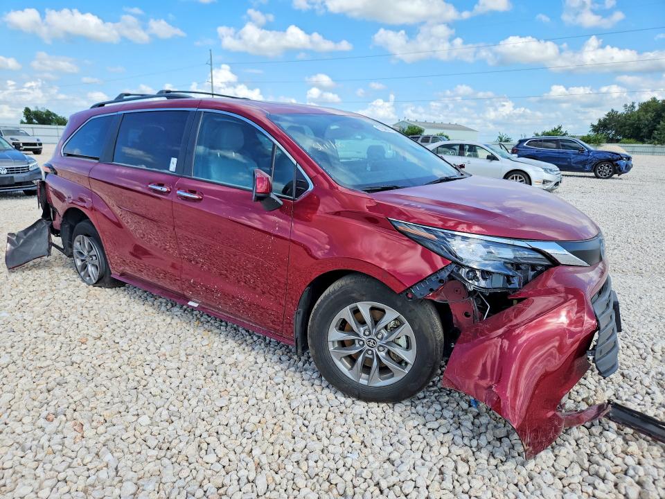 2025 Toyota VIN 5TDYRKEC8SS285442 COPART salvage auction — FRONT END, Tx - Salvage Vehicle Title, sold $13,900 on 2026-07-23 (photo 4)