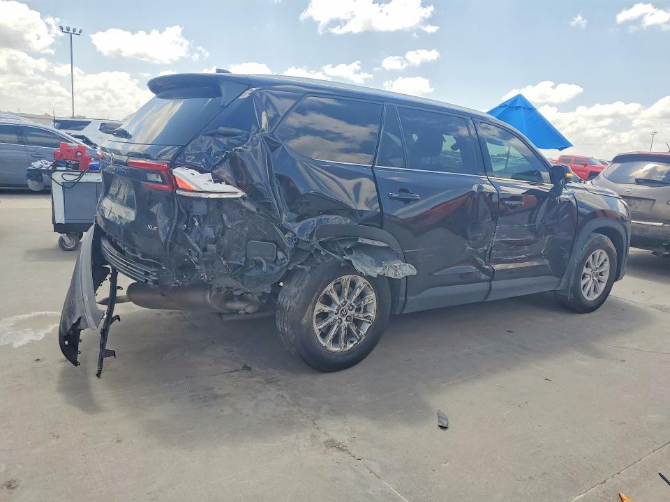 2024 Toyota Highlander VIN 5TDAAAA58RS019455 COPART salvage auction — REAR END, TX - SALVAGE VEHICLE TITLE, sold $175 on 2026-07-30 (photo 3)